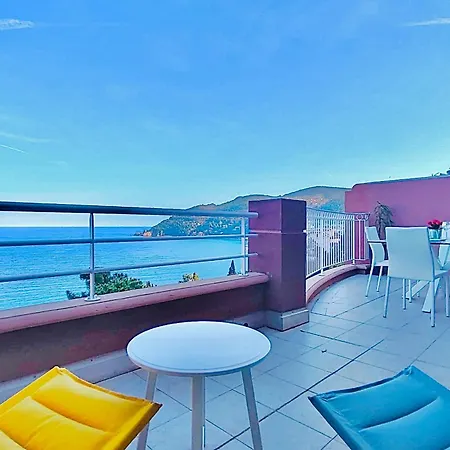 Superbe Vue Dans Avec Piscine Theoule-sur-Mer